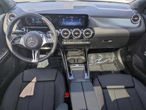 Certified 2026 Mercedes-Benz GLA 250 4MATIC image 18