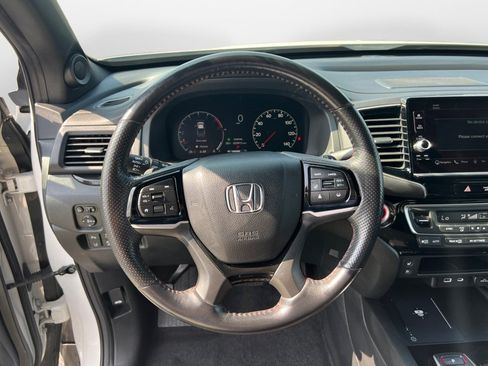 Certified 2024 Honda Ridgeline Black Edition image 10