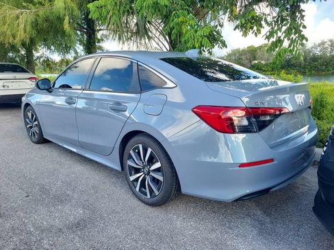 Used 2024 Honda Civic EX image 2
