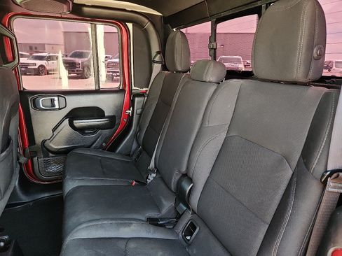 Used 2021 Jeep Gladiator Sport AWD/4WD image 10