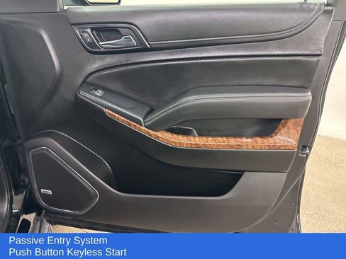 Used 2019 Chevrolet Suburban Premier image 20