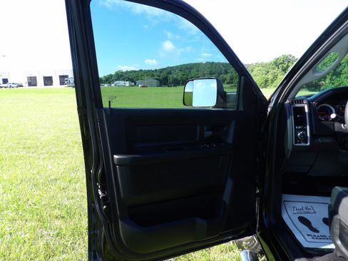 Used 2021 RAM 1500 Tradesman w/ Tradesman SXT Package RWD image 10