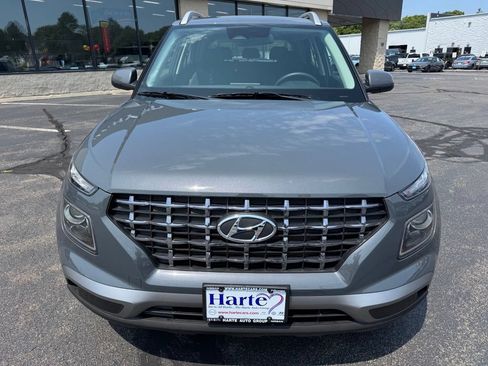 Certified 2026 Hyundai Venue SEL FWD image 2