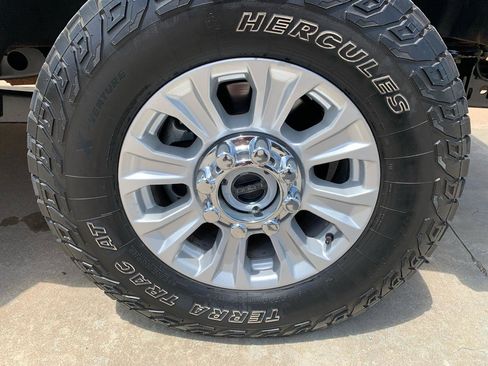 Used 2022 Ford F250 XL w/ STX Appearance Package AWD/4WD image 11