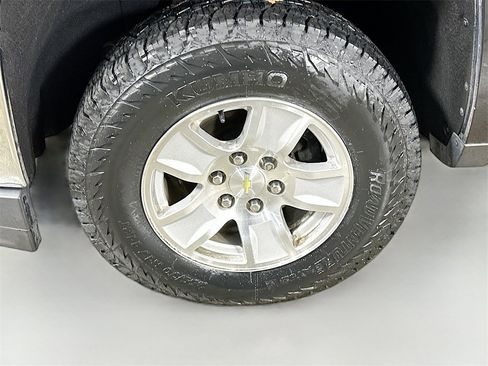 Used 2018 Chevrolet Silverado 1500 LT image 11