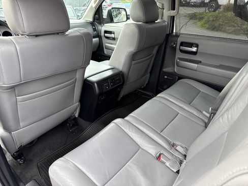 Used 2013 Toyota Sequoia Limited AWD/4WD image 37