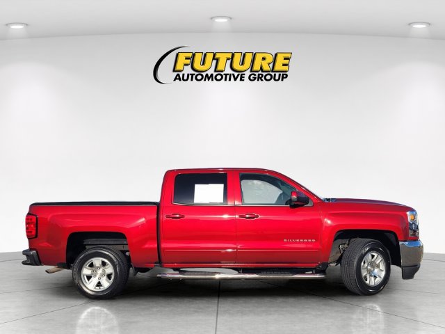 Used 2018 Chevrolet Silverado 1500 LT w/ LT Eassist Package RWD image 3