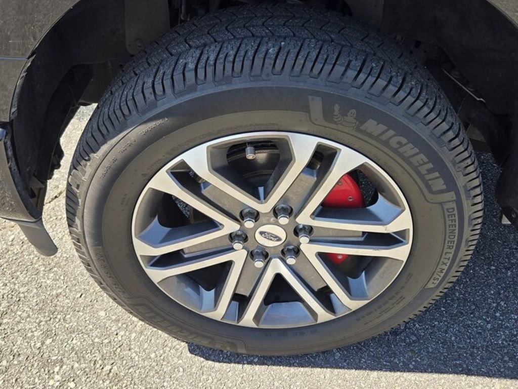 Used 2021 Ford F150 Platinum w/ Equipment Group 701A High AWD/4WD image 18