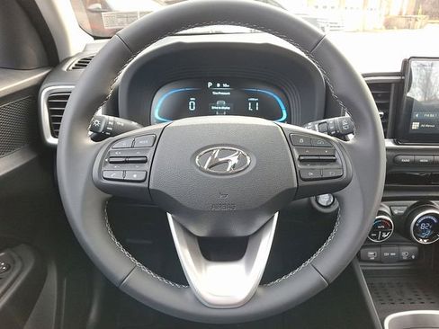 New 2026 Hyundai Venue SEL FWD image 19