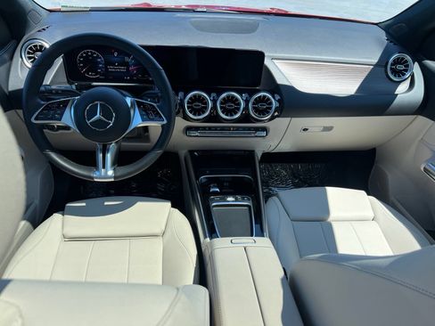 Used 2026 Mercedes-Benz GLA 250 4MATIC image 21