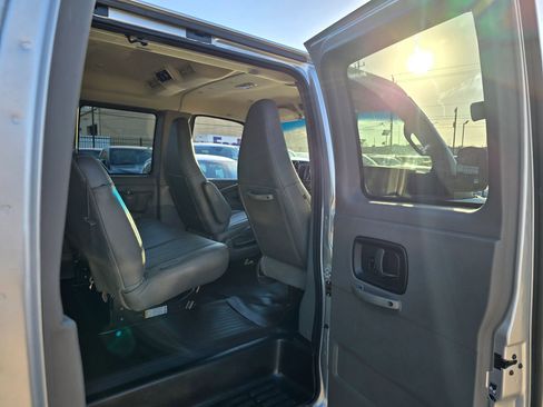 Used 2016 Chevrolet Express 2500 LS image 28