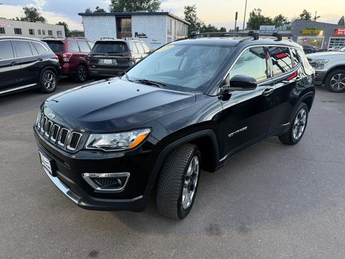 Used 2019 Jeep Compass Limited AWD/4WD image 5