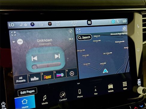 Used 2023 Jeep Grand Wagoneer L Series II w/ Rear Seat Video Group 1 image 9