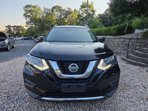 Used 2019 Nissan Rogue SV AWD/4WD image 2