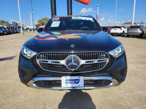 Used 2024 Mercedes-Benz GLC 300 4MATIC image 19