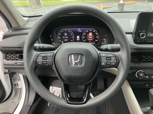 Certified 2023 Honda Accord LX image 20