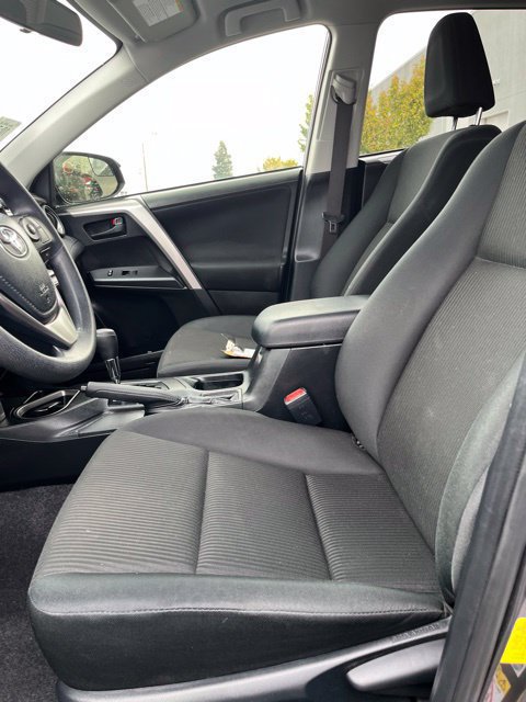 Used 2017 Toyota RAV4 LE w/ Carpet Mat Package FWD image 16