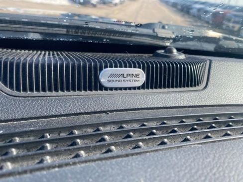 Used 2018 RAM 1500 Laramie image 10