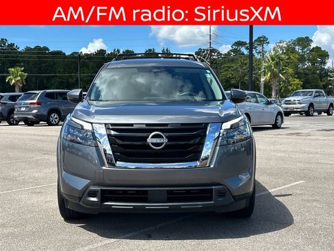 Used 2023 Nissan Pathfinder SV FWD image 10