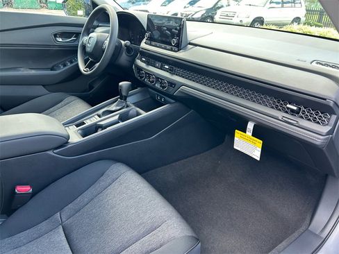 New 2025 Honda Accord SE image 16