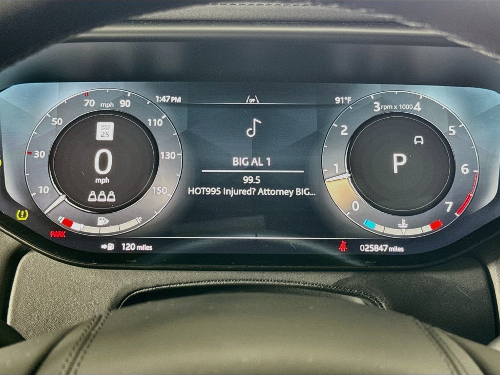 Used 2025 Land Rover Range Rover Sport SE AWD/4WD image 12