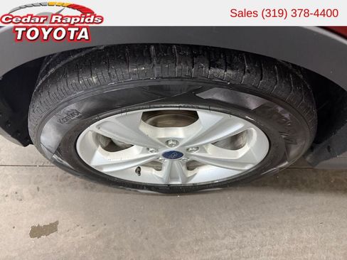 Used 2015 Ford Escape SE image 6