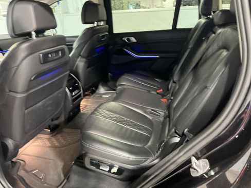 Used 2019 BMW X7 xDrive50i w/ Premium Package image 5