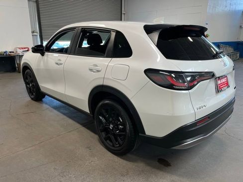 Used 2024 Honda HR-V Sport image 5