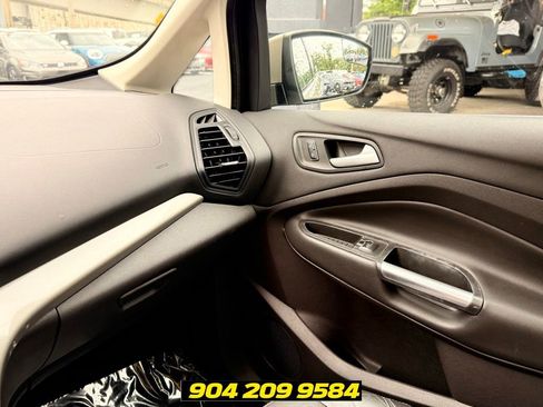 Used 2015 Ford C-MAX SEL w/ Equipment Group 303A FWD image 17