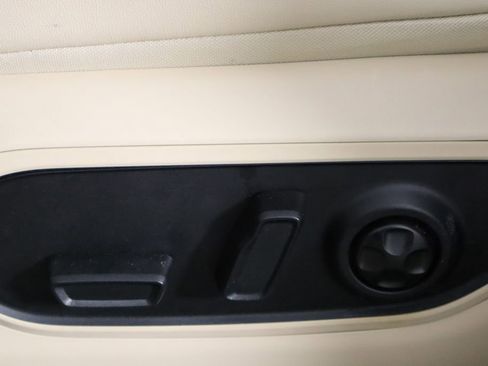 Used 2022 Jeep Grand Cherokee Limited AWD/4WD image 24