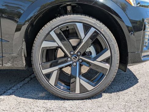 New 2026 Volvo XC60 B5 Ultra w/ Protection Package Premier image 12