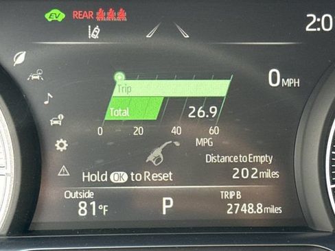 Used 2023 Toyota Venza XLE AWD/4WD image 25