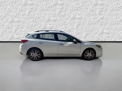 Used 2017 Subaru Impreza 2.0i Limited w/ Moonroof/BSD & Rcta/Eyesight AWD/4WD image 2