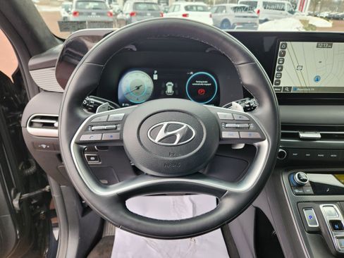 Certified 2024 Hyundai Palisade Calligraphy AWD/4WD image 17