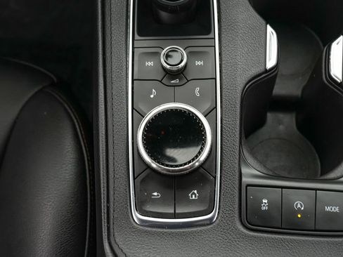 Used 2023 Cadillac XT4 Sport image 16