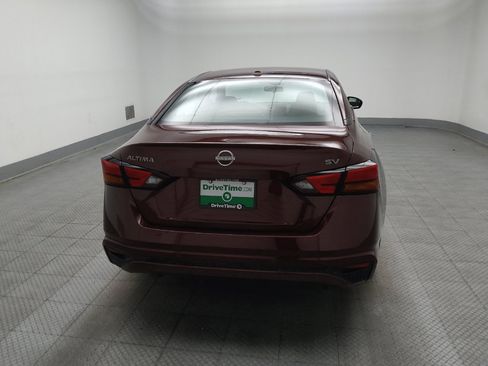 Used 2024 Nissan Altima 2.5 SV FWD image 7
