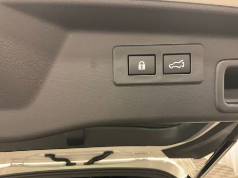 New 2026 Subaru Outback Touring AWD/4WD image 24