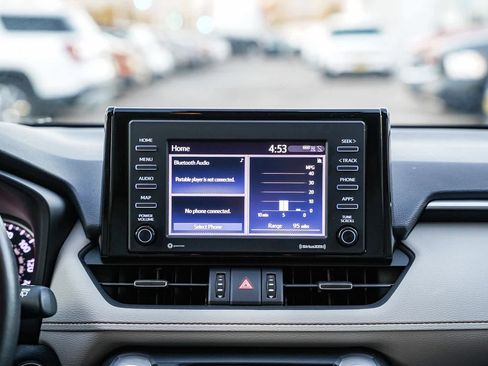 Used 2020 Toyota RAV4 XLE Premium image 14