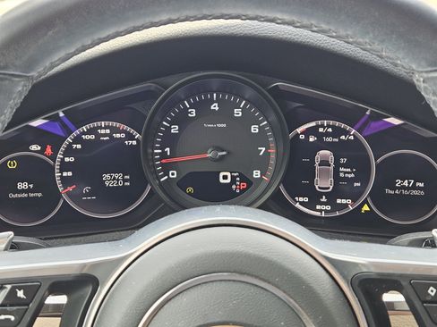 Certified 2023 Porsche Cayenne image 16