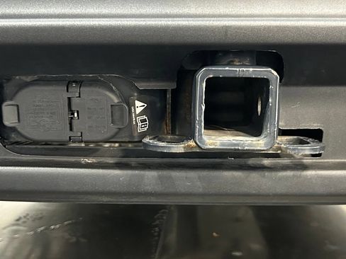 Used 2023 Ford Explorer ST w/ Equipment Group 401A AWD/4WD image 28