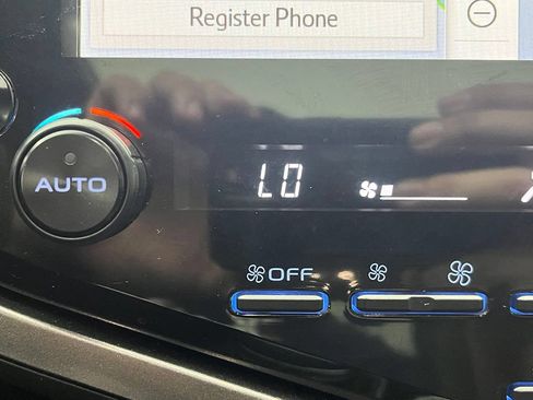 Used 2020 Toyota Camry XSE w/ Driver Assist Package FWD image 6