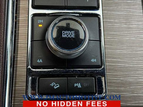 Used 2023 Ford Expedition Limited image 35