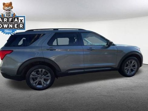 Used 2023 Ford Explorer XLT w/ Equipment Group 202A AWD/4WD image 10