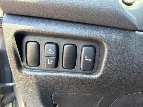 Used 2024 Mitsubishi Outlander Sport SE AWD/4WD image 20