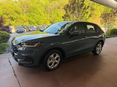 Used 2023 Honda HR-V LX image 3