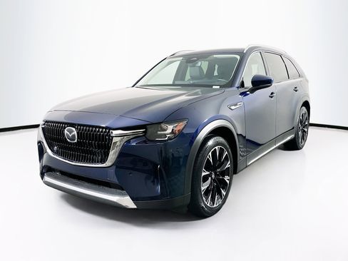 Used 2024 MAZDA CX-90 Plug-In Hybrid w/ Premium Pkg image 3