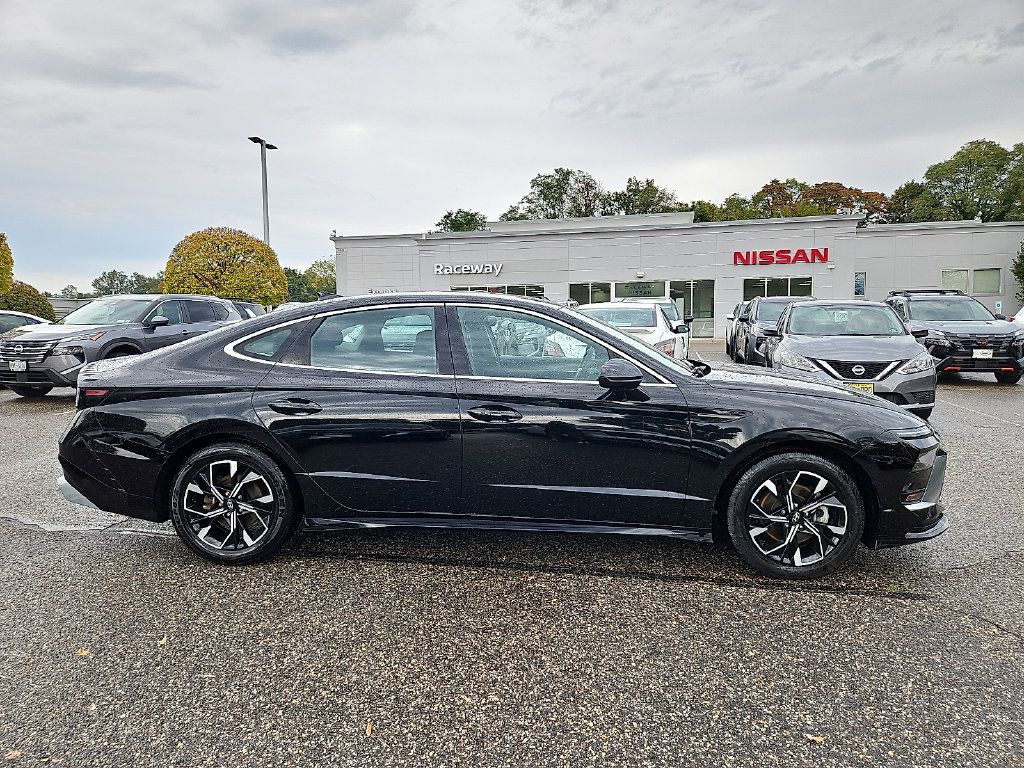 Used 2024 Hyundai Sonata SEL FWD image 9