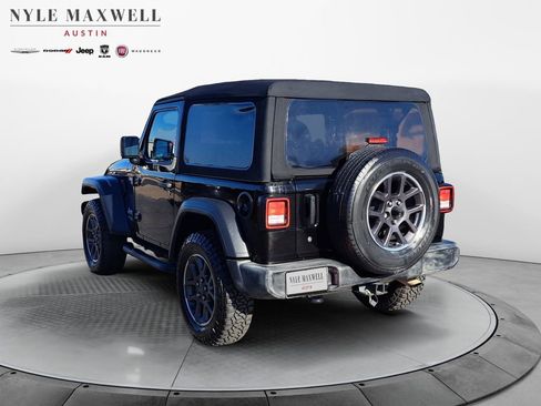 Used 2019 Jeep Wrangler Sport image 13