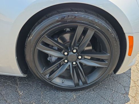 Used 2017 Chevrolet Camaro SS RWD image 16
