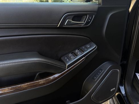 Used 2019 Chevrolet Tahoe LT AWD/4WD image 31